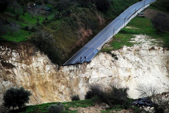 2010-02-16-Maierato-landslide