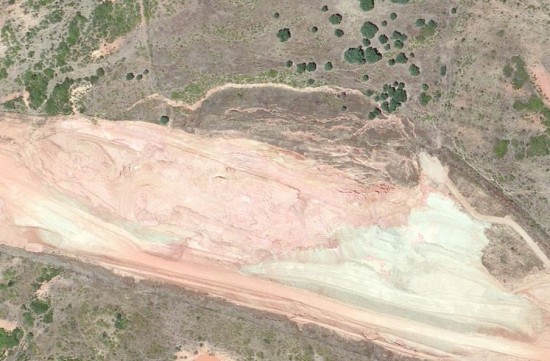 Deslizamiento de tierras entre Coria y Moraleja, en la EX-A1 Deslizamiento de tierras entre Coria y Moraleja, en la EX-A1